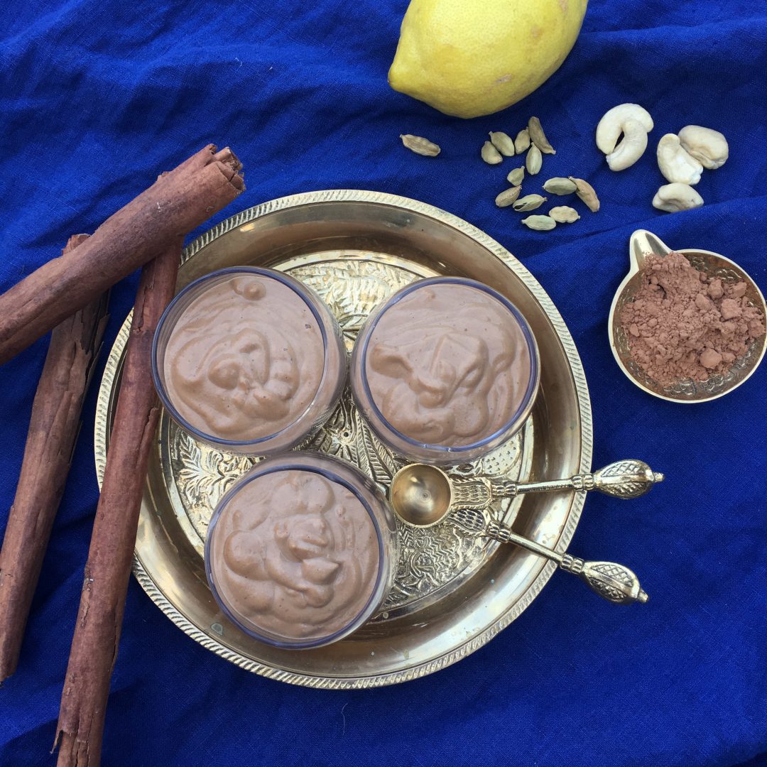 Crème noix de cajou au chocolat et épices